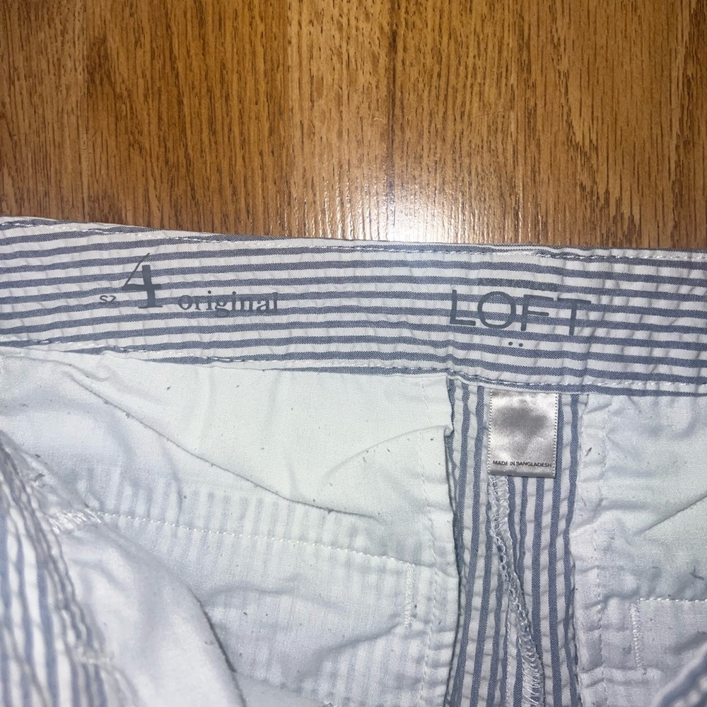LOFT Shorts - Picture 2 of 3